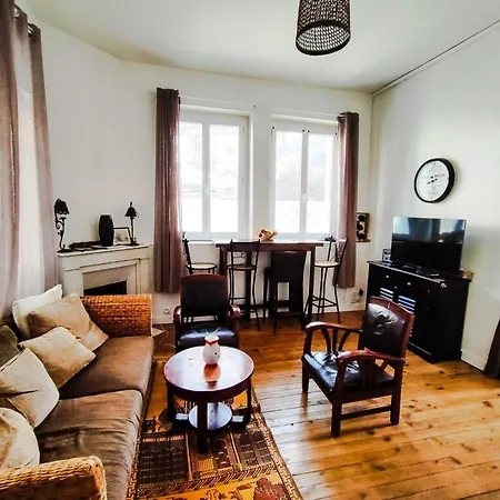 Le Beau Site Chaleureux Et Lumineux A Pieds アパート