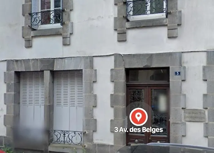 Le Beau Site Chaleureux Et Lumineux A Pieds